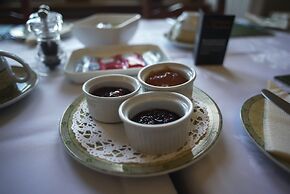 Fir Tree B&B at Galvelbeg House