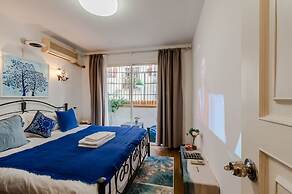 Qiyu Homestay - West Nanjing Road Branch