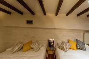 Qiyu Homestay - West Nanjing Road Branch