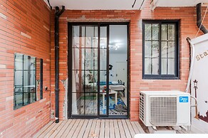 Qiyu Homestay - West Nanjing Road Branch