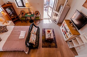 Qiyu Homestay - West Nanjing Road Branch