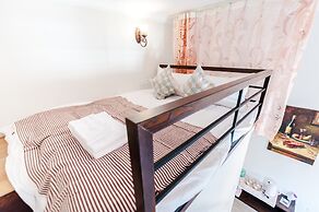 Qiyu Homestay - West Nanjing Road Branch