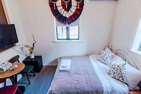 Qiyu Homestay - West Nanjing Road Branch