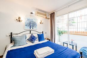 Qiyu Homestay - West Nanjing Road Branch