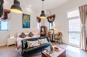 Qiyu Homestay - West Nanjing Road Branch