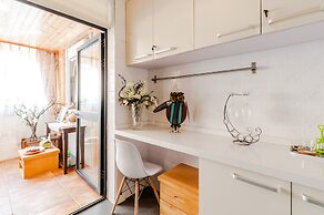 Qiyu Homestay - West Nanjing Road Branch