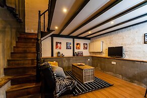 Qiyu Homestay - West Nanjing Road Branch