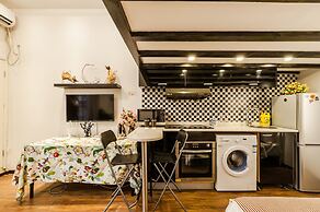 Qiyu Homestay - West Nanjing Road Branch