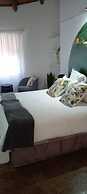 Brookside Lodge B&B