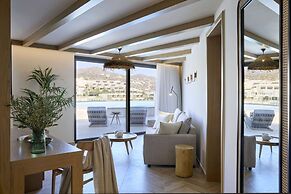 Zeus Eleva Mirabello Bay