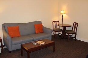 Washington Plaza Apartments