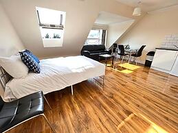 RC Airport Rooms
