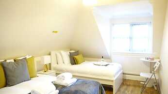 RC Airport Rooms