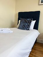 RC Airport Rooms