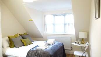 RC Airport Rooms