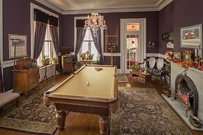 The Steamboat House Bed & Breakfast