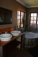 White Linen Guesthouse