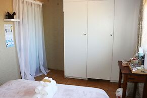 White Linen Guesthouse