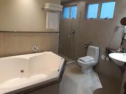 Kayrós Business Hotel