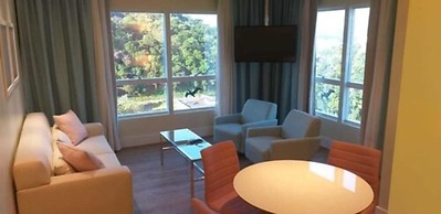 Kayrós Business Hotel