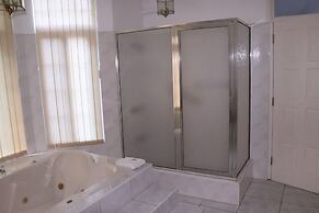 Pink Rock Bed & Breakfast