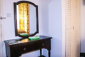 Pink Rock Bed & Breakfast