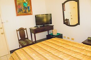 Pink Rock Bed & Breakfast