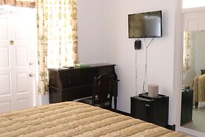 Pink Rock Bed & Breakfast