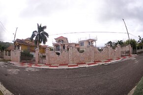 Colors Hideaway Estate