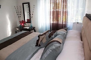 Coconut Suite at Turtle Towers