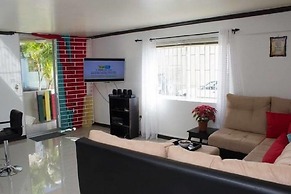 Coconut Suite at Turtle Towers