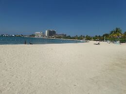 Sky Blue Beach Studio at Turtle Towers