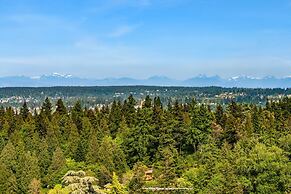 Seattle Vacation Home: The Tuscan Villa