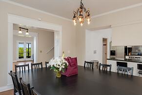 Seattle Vacation Home: The Tuscan Villa