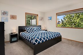 Seattle Vacation Home: The Tuscan Villa