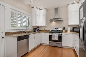 Seattle Vacation Home: Montlake 7 Bedroom