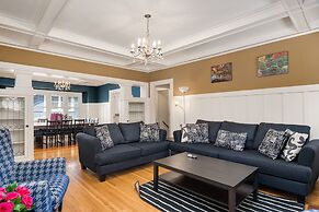 Seattle Vacation Home: Montlake 7 Bedroom
