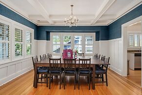 Seattle Vacation Home: Montlake 7 Bedroom