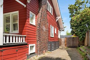 Seattle Vacation Home: Montlake 7 Bedroom