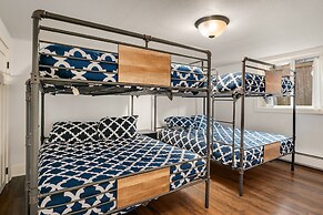 Seattle Vacation Home: Montlake 7 Bedroom