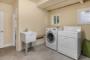 Seattle Vacation Home: The Campus