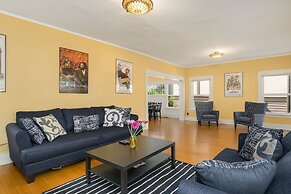 Seattle Vacation Home: The Campus