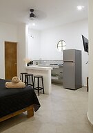 Sonido Del Mar Hotel and Yoga Loft
