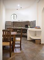 Sonido Del Mar Hotel and Yoga Loft