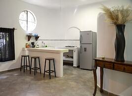 Sonido Del Mar Hotel and Yoga Loft
