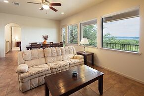At Canyon Lake CL1233 3 Bedroom Villa by RedAwning