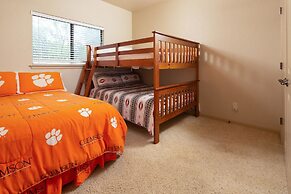 At Canyon Lake CL1233 3 Bedroom Villa by RedAwning