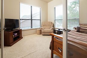 At Canyon Lake CL1233 3 Bedroom Villa by RedAwning