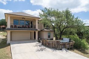 At Canyon Lake CL1233 3 Bedroom Villa by RedAwning