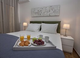 Unique Apartment near Acropolis by GHH